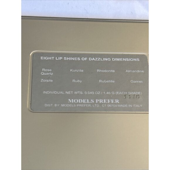 Models prefer eight lip shines of dazzling dimensions palette rose quartz ruby - Picture 7 of 12